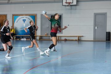 Bild 260 - wBJ HSG Kremperheide/Muensterdorf - HSG Joerl-Doppeleiche Vioel : Ergebnis: 34:23